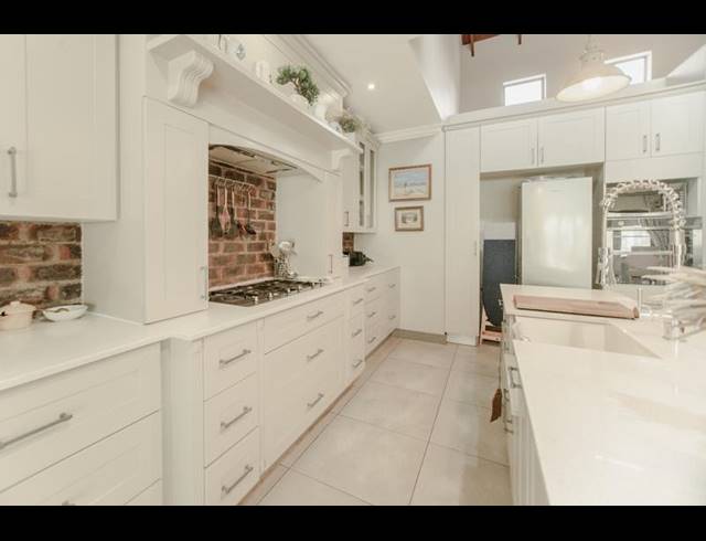 3 BEDROOM HOUSE FOR SALE IN COPPERLEAF ESTATE